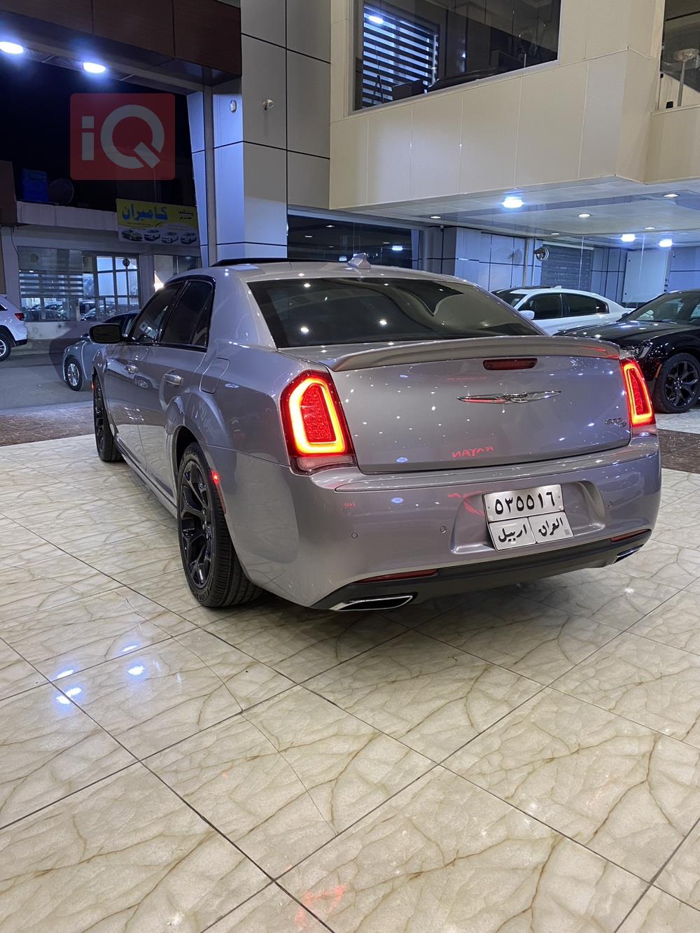 كرايسلر 300